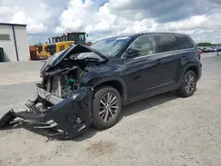 5TDKZRFH7KS552689 2019 TOYOTA HIGHLANDER