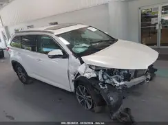 5TDKZRFH7KS558931 2019 TOYOTA HIGHLANDER