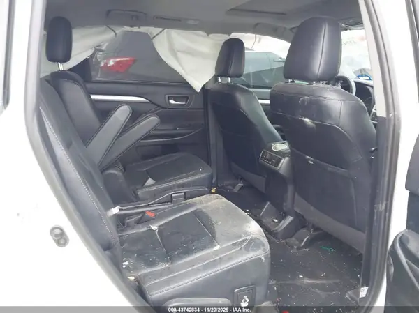 5TDKZRFH7KS571050 2019 TOYOTA HIGHLANDER - Image 8