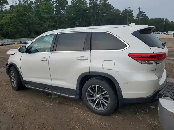 5TDKZRFH7KS573400 2019 TOYOTA HIGHLANDER - Image 2