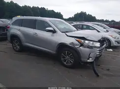 5TDKZRFH7KS574997 2019 TOYOTA HIGHLANDER