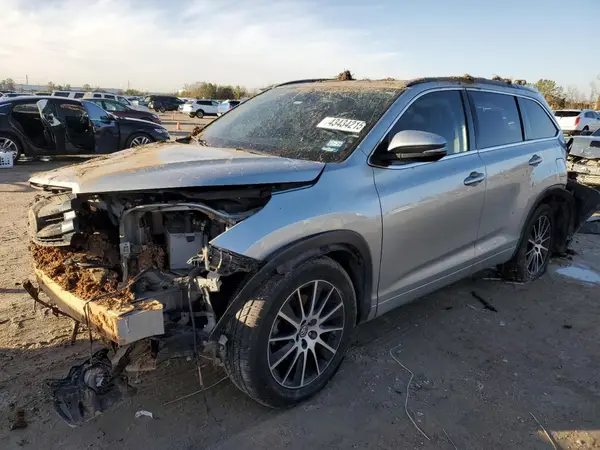 5TDKZRFH8HS197833 2017 TOYOTA HIGHLANDER - Image 1