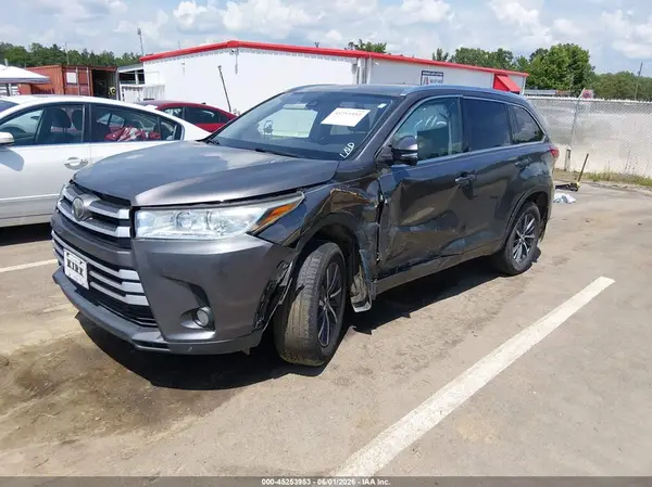 5TDKZRFH8HS216493 2017 TOYOTA HIGHLANDER - Image 2