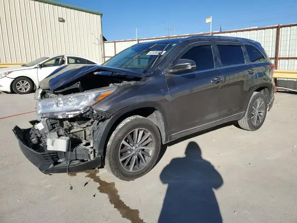 5TDKZRFH8HS510282 2017 TOYOTA HIGHLANDER - Image 1