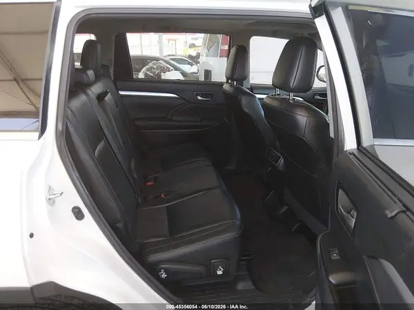 5TDKZRFH8HS511237 2017 TOYOTA HIGHLANDER - Image 8