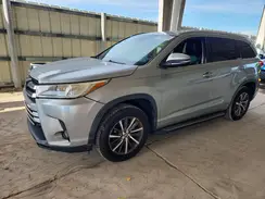 5TDKZRFH8HS516910 2017 TOYOTA HIGHLANDER