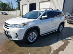 5TDKZRFH8HS520844 2017 TOYOTA HIGHLANDER