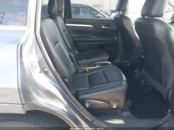 5TDKZRFH8JS285237 2018 TOYOTA HIGHLANDER - Image 8