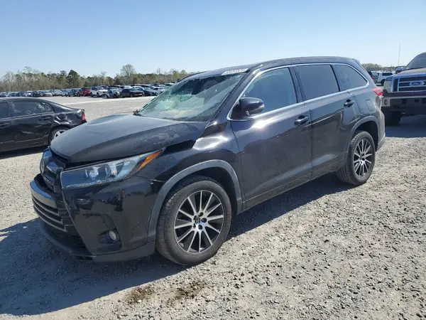 5TDKZRFH8JS529341 2018 TOYOTA HIGHLANDER - Image 1