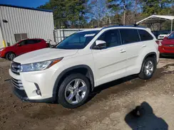 5TDKZRFH8JS530165 2018 TOYOTA HIGHLANDER