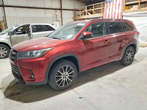 5TDKZRFH8JS531400 2018 TOYOTA HIGHLANDER - Image 1
