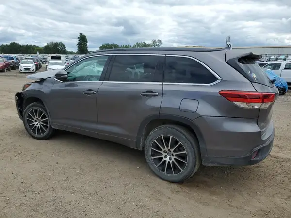 5TDKZRFH8JS536791 2018 TOYOTA HIGHLANDER - Image 2