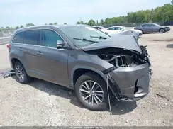 5TDKZRFH8JS540100 2018 TOYOTA HIGHLANDER