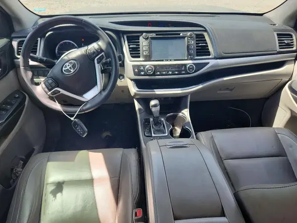 5TDKZRFH8JS545409 2018 TOYOTA HIGHLANDER - Image 8