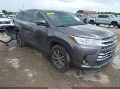 5TDKZRFH8KS303835 2019 TOYOTA HIGHLANDER