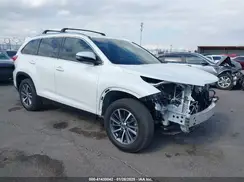 5TDKZRFH8KS311191 2019 TOYOTA HIGHLANDER
