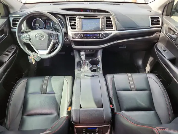 5TDKZRFH8KS316519 2019 TOYOTA HIGHLANDER - Image 8