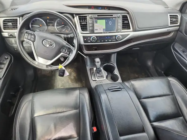 5TDKZRFH8KS322689 2019 TOYOTA HIGHLANDER - Image 8