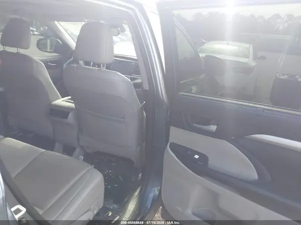 5TDKZRFH8KS331974 2019 TOYOTA HIGHLANDER - Image 8