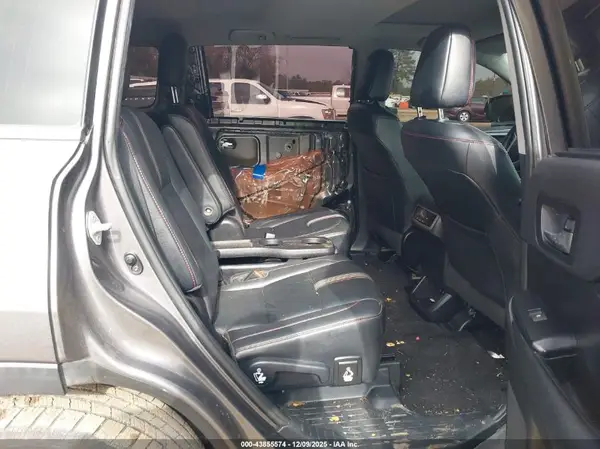 5TDKZRFH8KS355238 2019 TOYOTA HIGHLANDER - Image 8