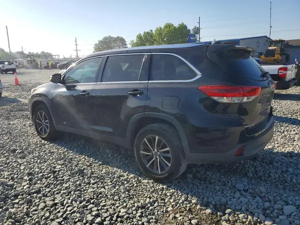 5TDKZRFH8KS552281 2019 TOYOTA HIGHLANDER - Image 2