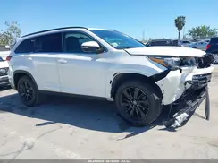 5TDKZRFH8KS553060 2019 TOYOTA HIGHLANDER
