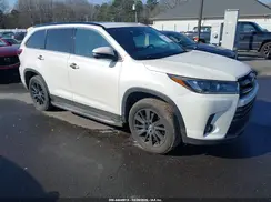 5TDKZRFH8KS554726 2019 TOYOTA HIGHLANDER