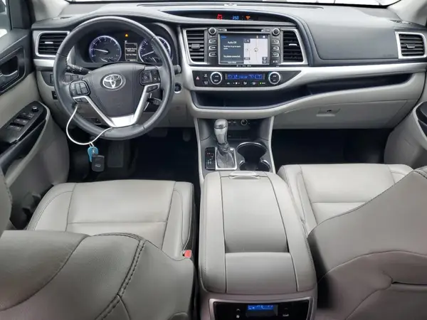 5TDKZRFH8KS557514 2019 TOYOTA HIGHLANDER - Image 8