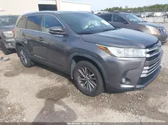 5TDKZRFH8KS564723 2019 TOYOTA HIGHLANDER