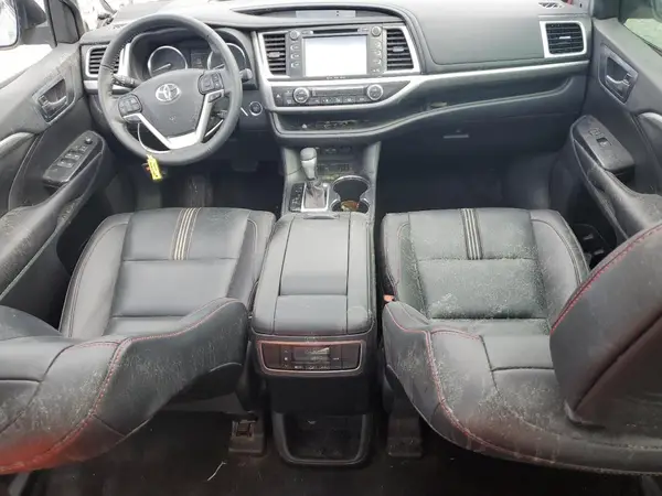 5TDKZRFH8KS574250 2019 TOYOTA HIGHLANDER - Image 8