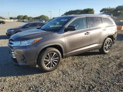 5TDKZRFH8KS575043 2019 TOYOTA HIGHLANDER
