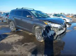 5TDKZRFH9HS508900 2017 TOYOTA HIGHLANDER