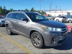 5TDKZRFH9HS509075 2017 TOYOTA HIGHLANDER