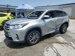 5TDKZRFH9HS517726 2017 TOYOTA HIGHLANDER
