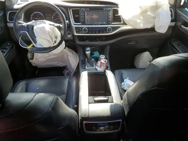 5TDKZRFH9HS523056 2017 TOYOTA HIGHLANDER - Image 8