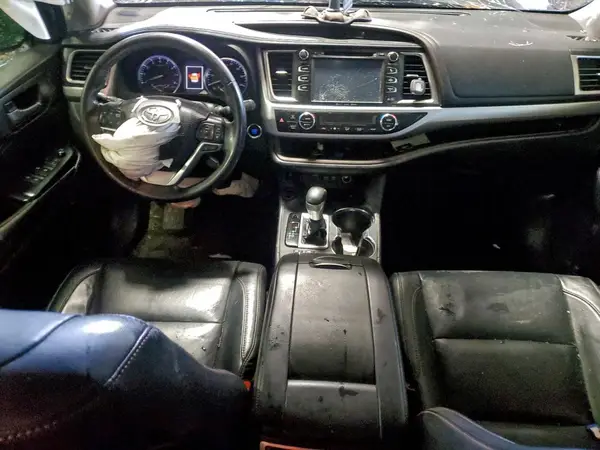 5TDKZRFH9HS523817 2017 TOYOTA HIGHLANDER - Image 8