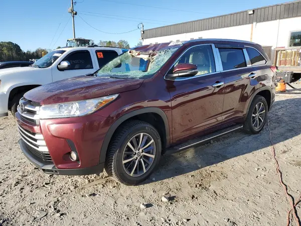 5TDKZRFH9JS238704 2018 TOYOTA HIGHLANDER - Image 1