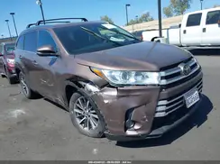 5TDKZRFH9JS239559 2018 TOYOTA HIGHLANDER