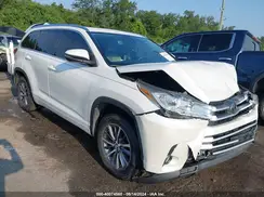5TDKZRFH9JS279320 2018 TOYOTA HIGHLANDER