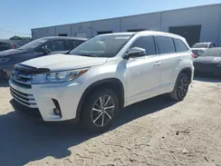 5TDKZRFH9JS527842 2018 TOYOTA HIGHLANDER