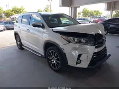 5TDKZRFH9JS531129 2018 TOYOTA HIGHLANDER