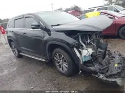 5TDKZRFH9JS532023 2018 TOYOTA HIGHLANDER