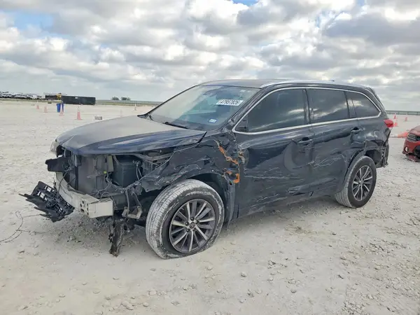 5TDKZRFH9JS532538 2018 TOYOTA HIGHLANDER - Image 1