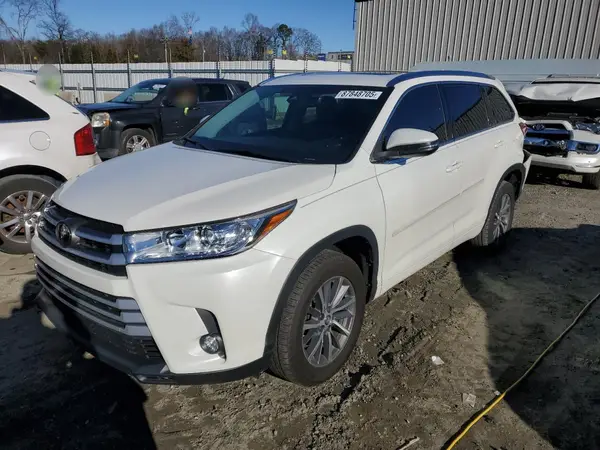 5TDKZRFH9JS542437 2018 TOYOTA HIGHLANDER - Image 1
