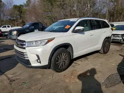 5TDKZRFH9JS542664 2018 TOYOTA HIGHLANDER