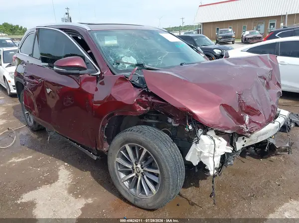 5TDKZRFH9KS298483 2019 TOYOTA HIGHLANDER - Image 1