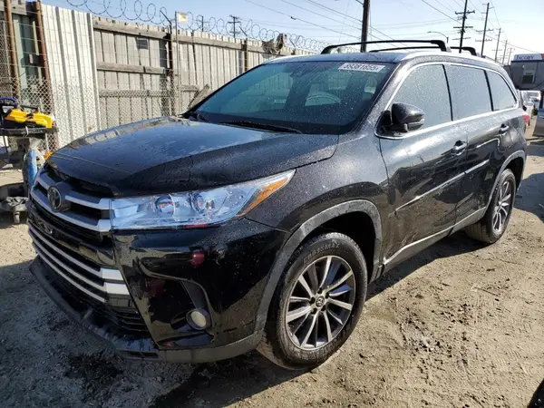 5TDKZRFH9KS306999 2019 TOYOTA HIGHLANDER - Image 1