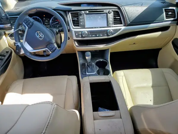 5TDKZRFH9KS320448 2019 TOYOTA HIGHLANDER - Image 8