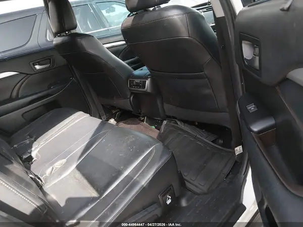 5TDKZRFH9KS336519 2019 TOYOTA HIGHLANDER - Image 8