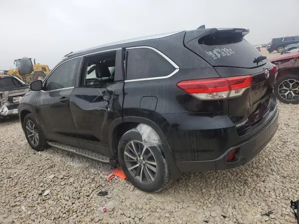 5TDKZRFH9KS353479 2019 TOYOTA HIGHLANDER - Image 2